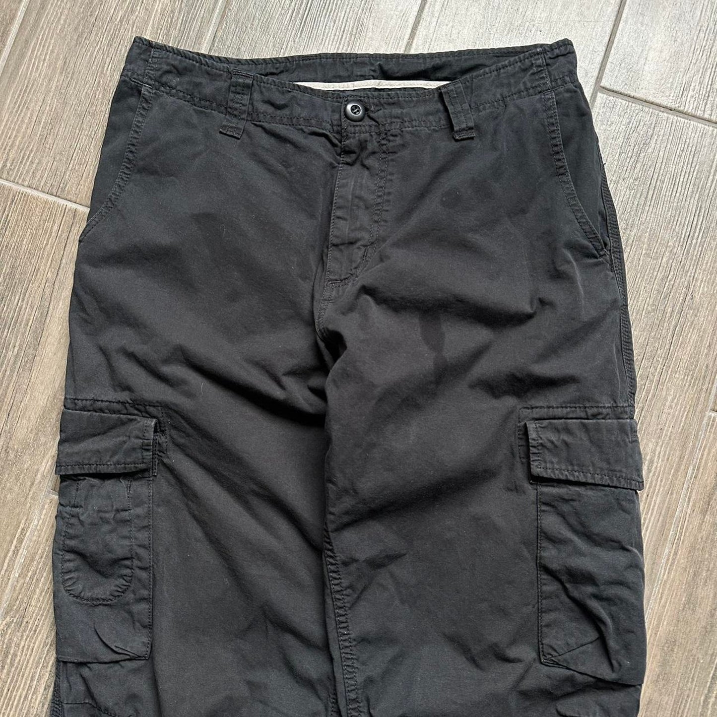 Carhartt black cargo pants