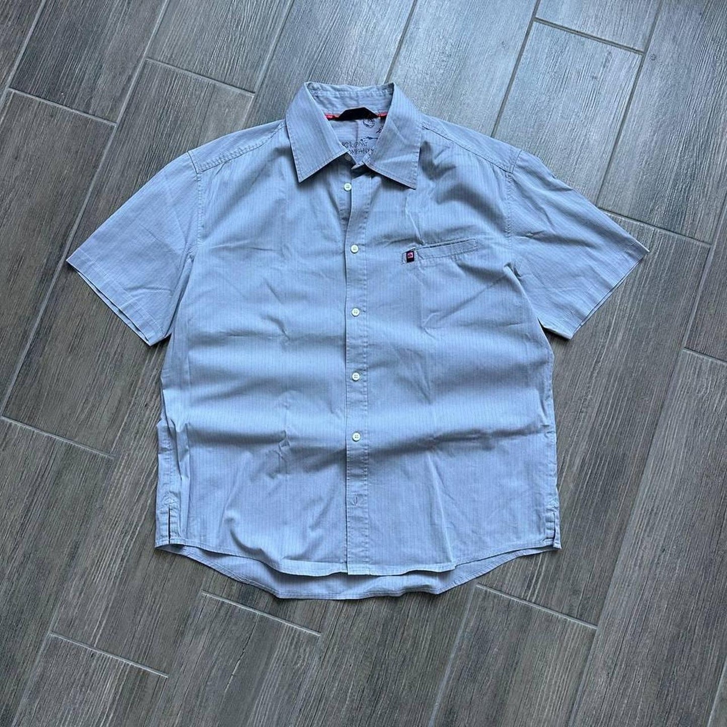 Y2K Quiksilver blue surf vintage shirt