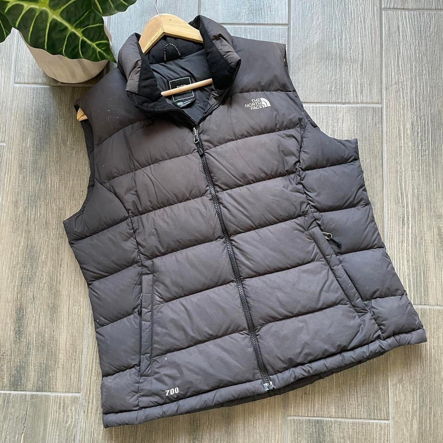 The North Face brown 700 puffer women vest