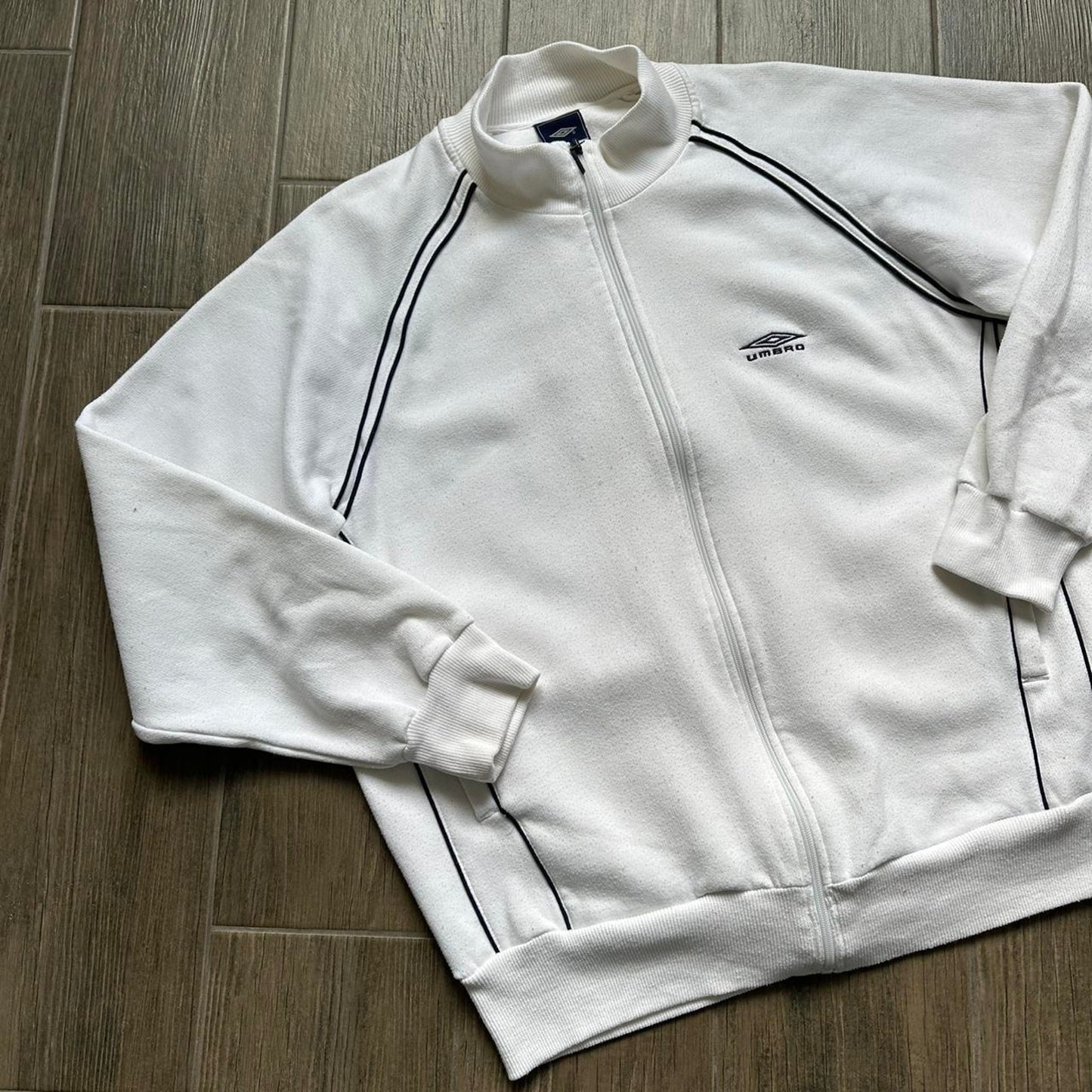 White umbro zip up vintage