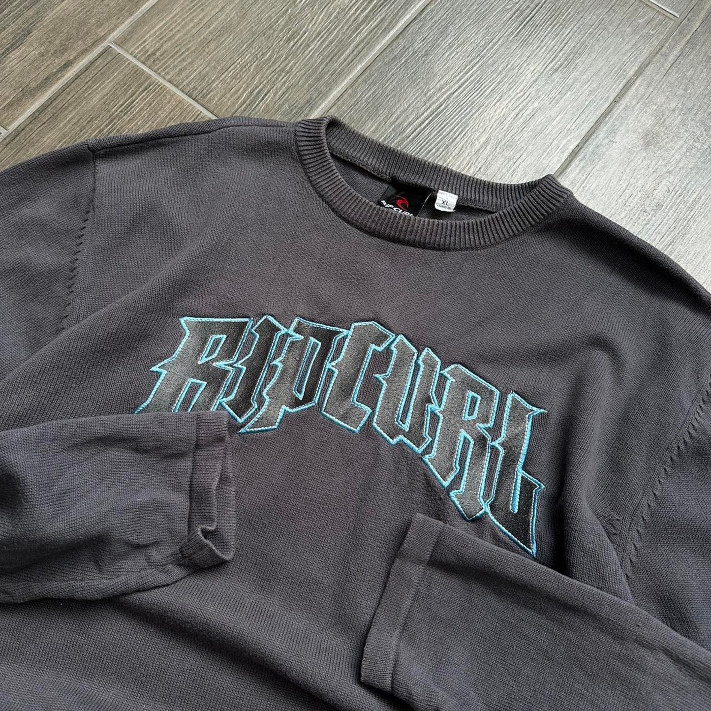 Rip curl y2k baggy sweater