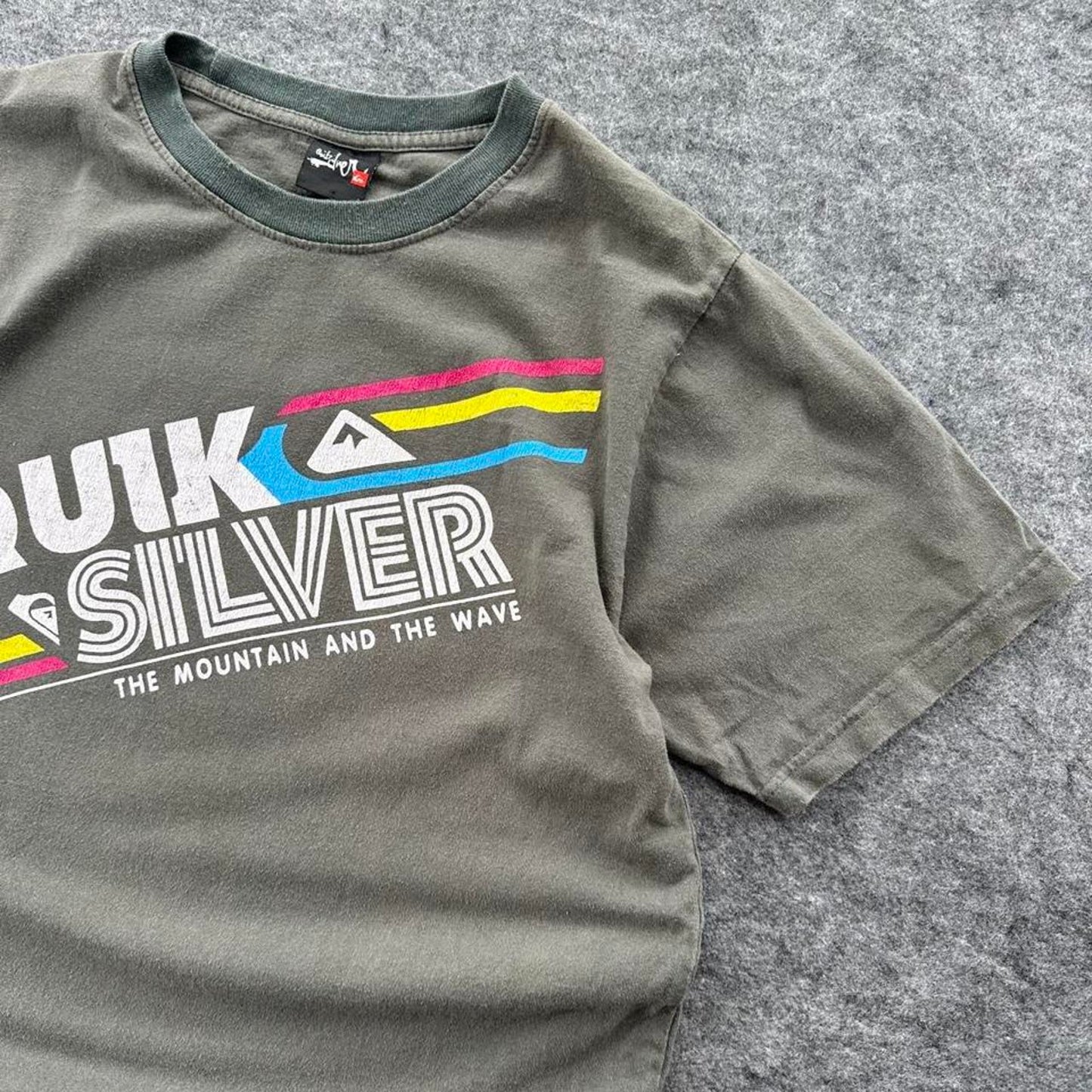 Quiksilver green graphic tee