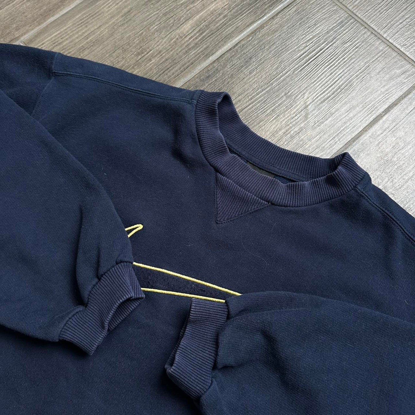 Nike navy blue crewneck sweatshirt