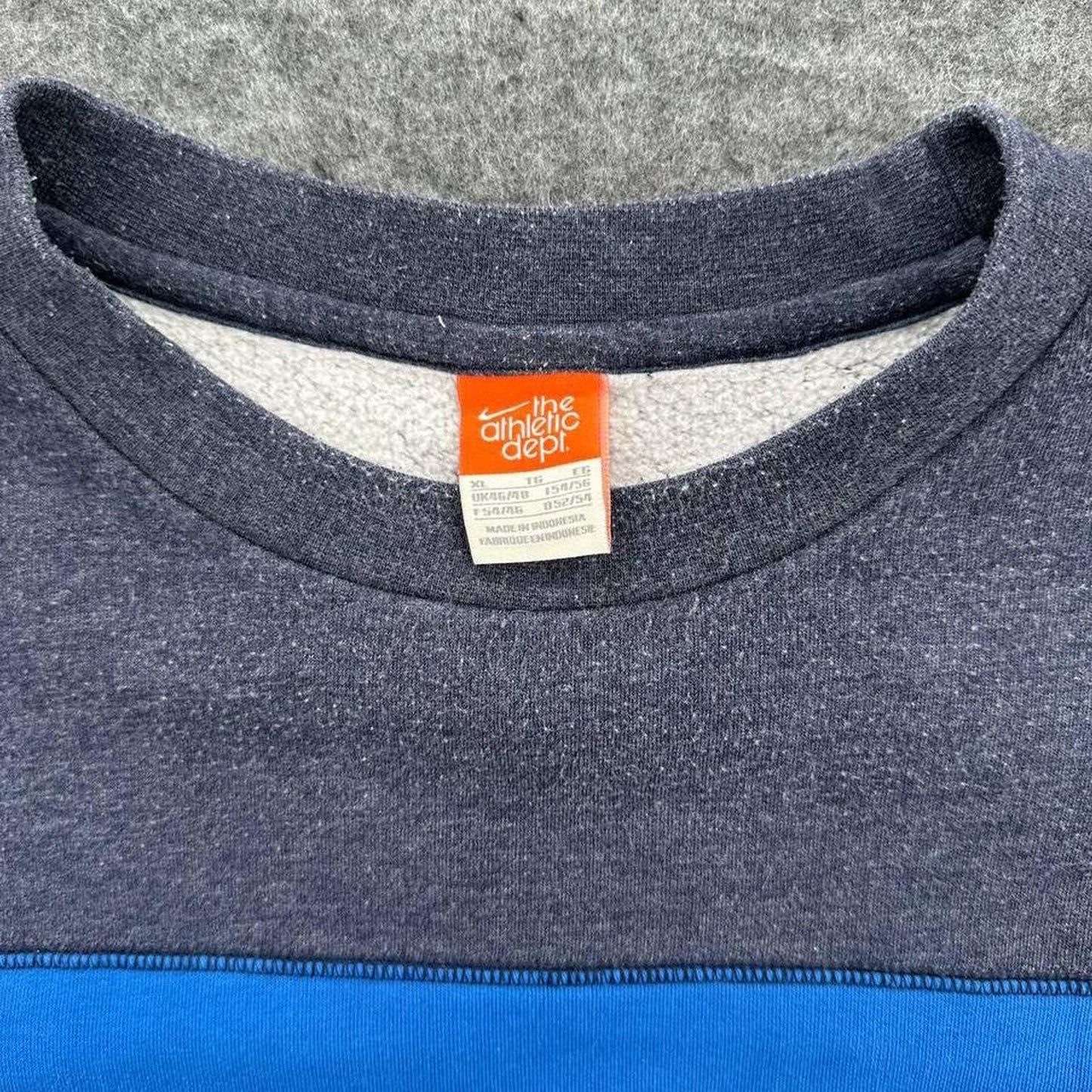 Nike blue gray and navy