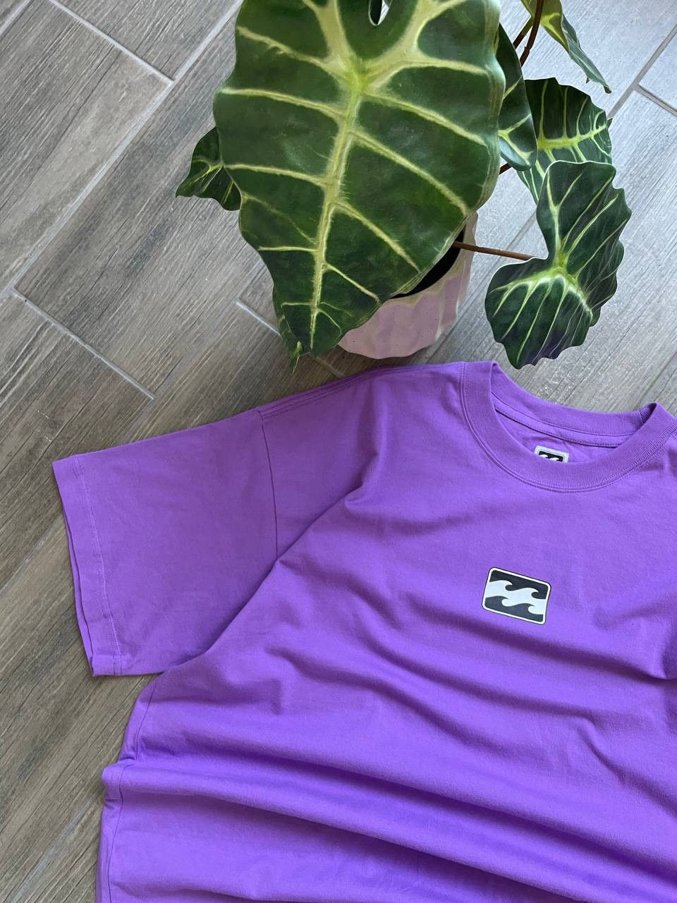 Billabong y2k purple surf style baggy t-shirt