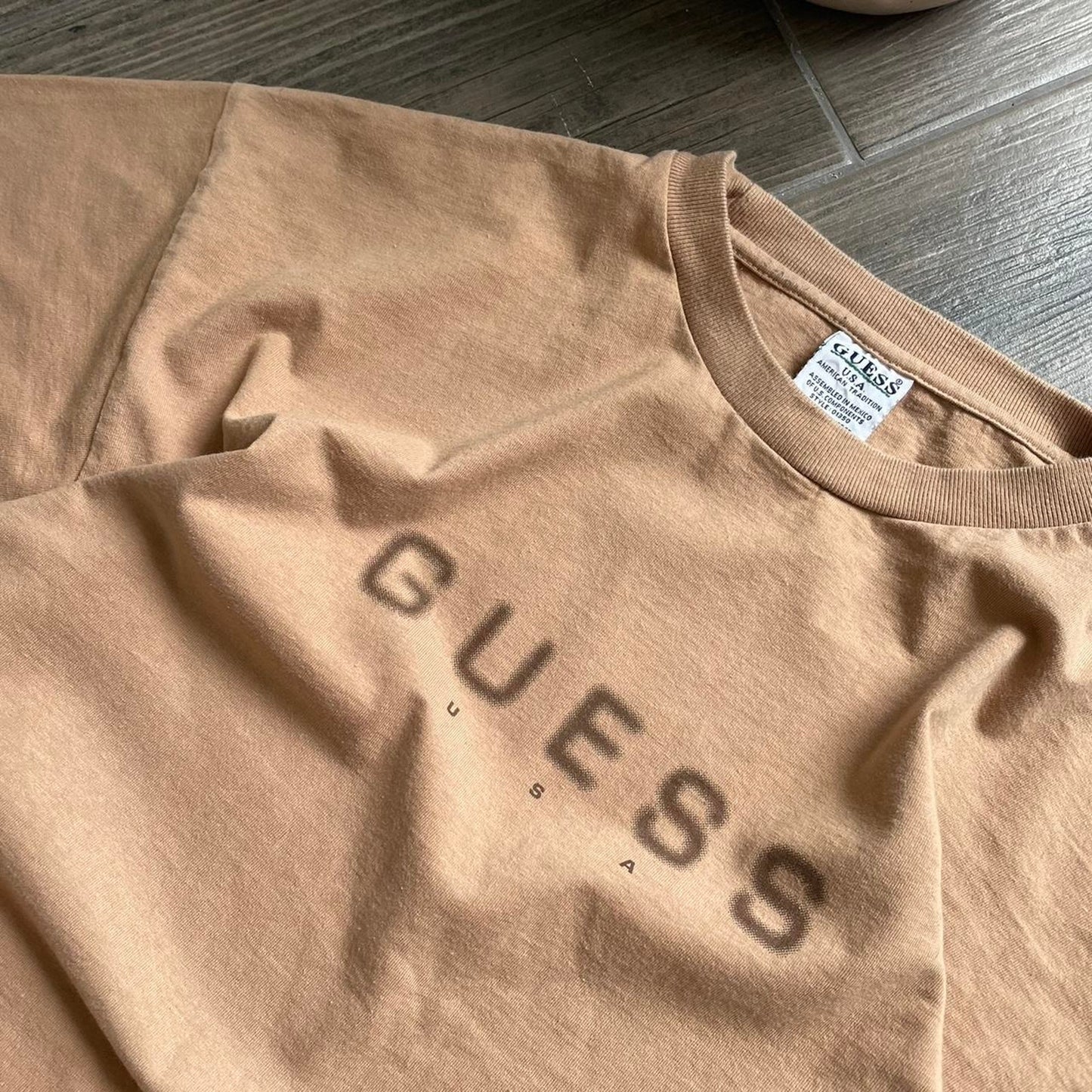 Guess USA vintage 90s tee