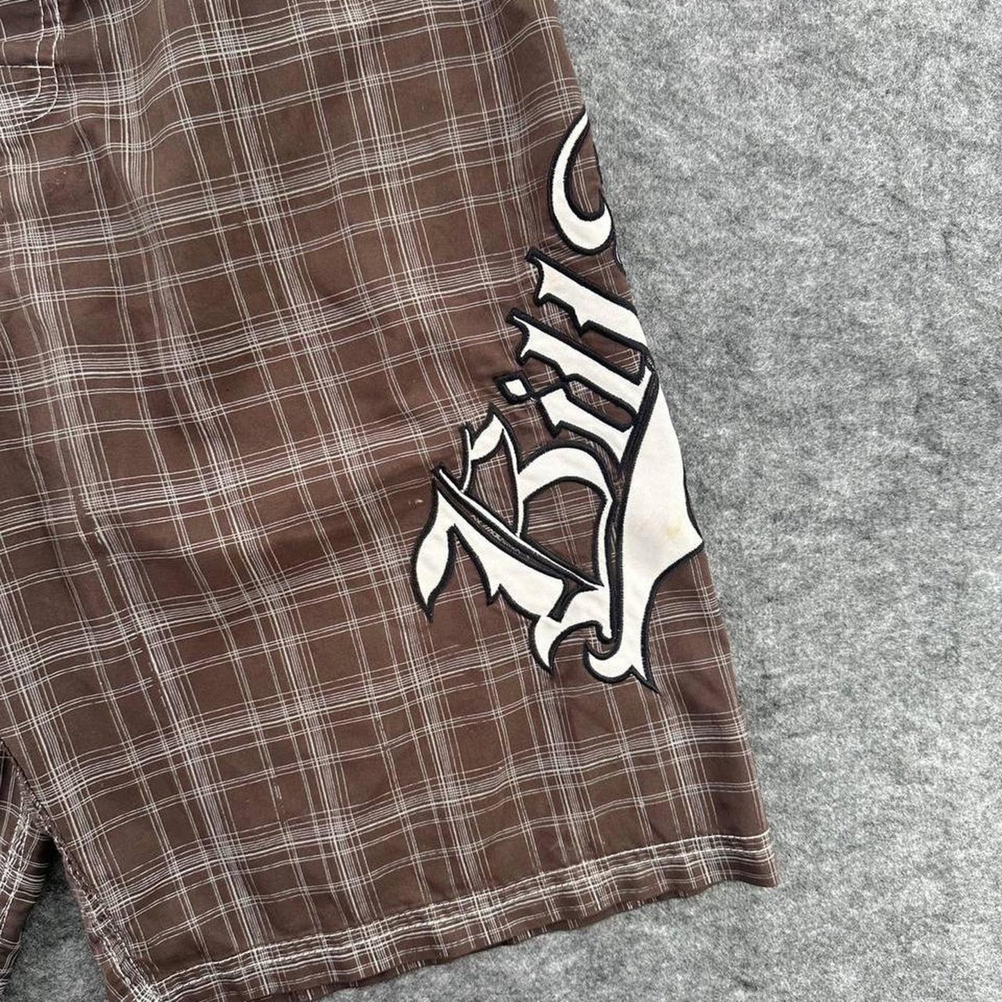 Y2k billabong brown white