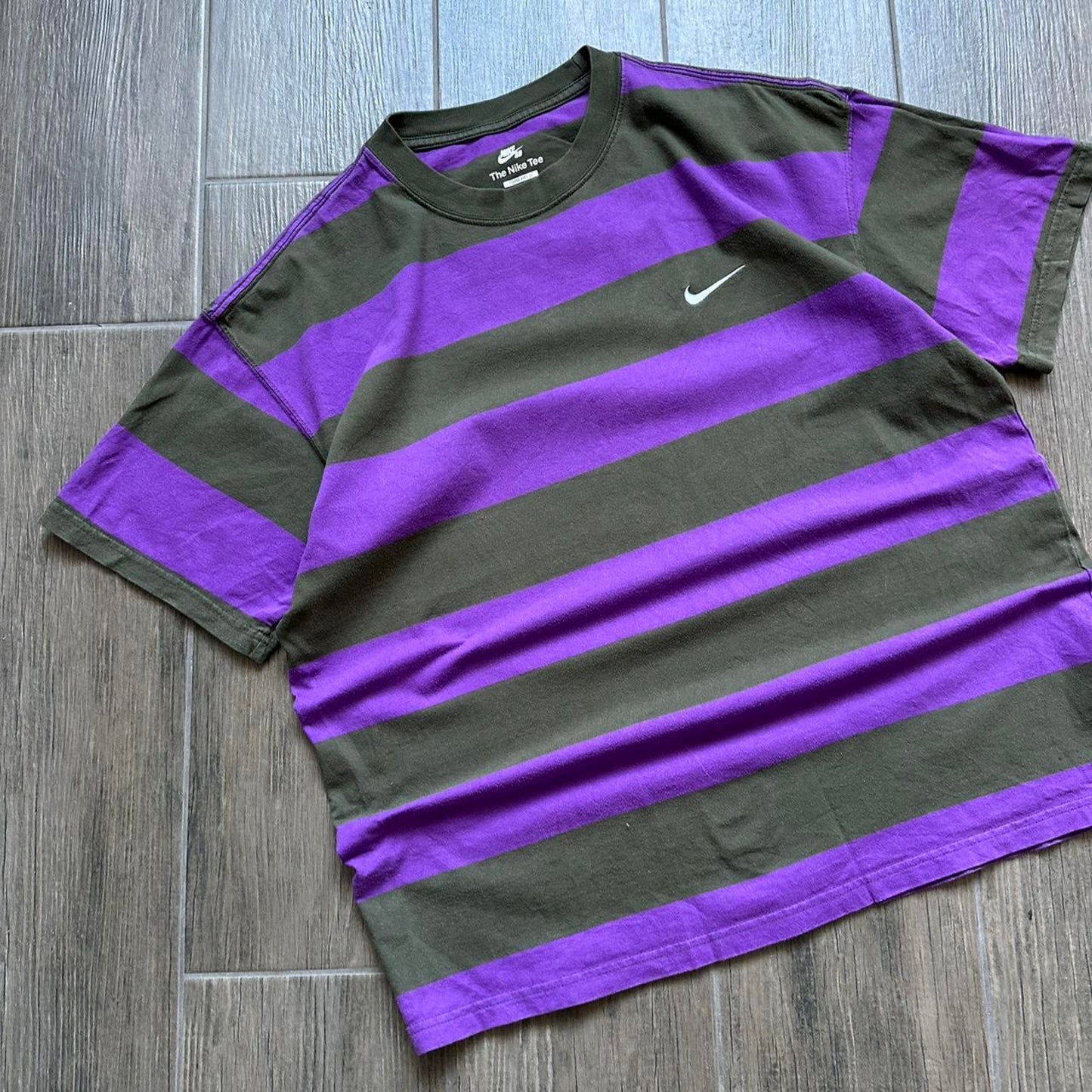 Nike y2k purple and green L tee