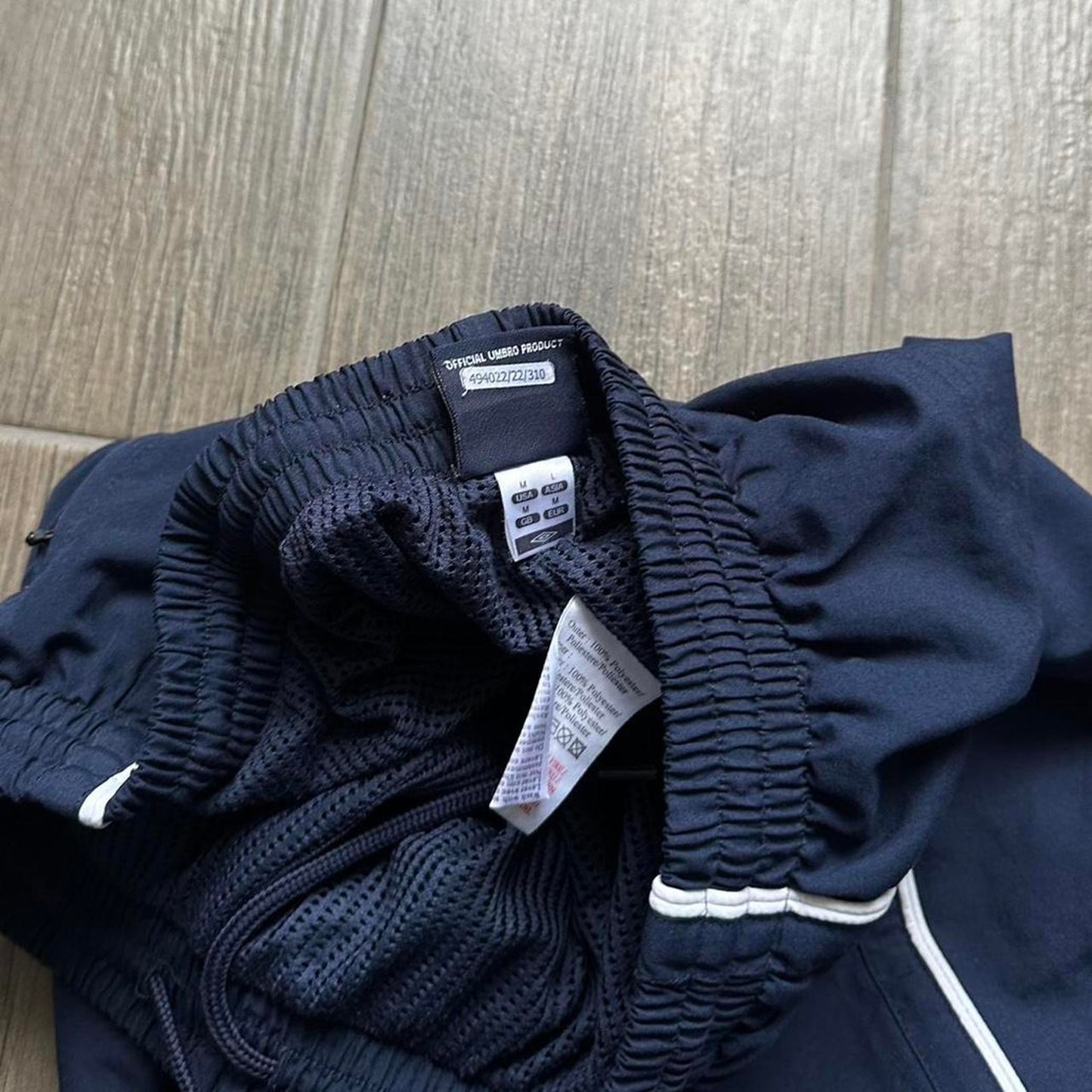Umbro navy nylon baggy M sweatpants