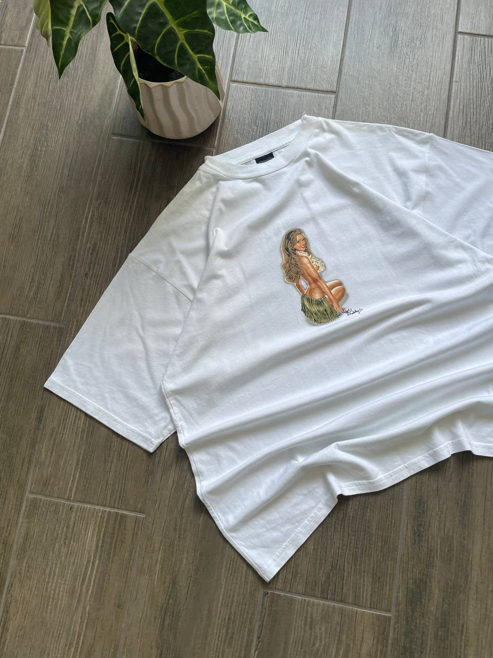 Billabong hawaiian girl white y2k tee
