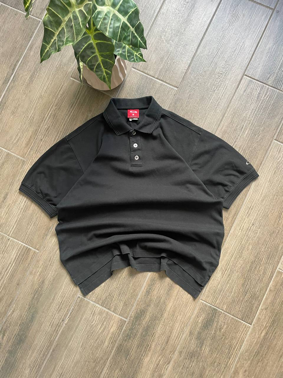 Oakley black vintage outdoor polo