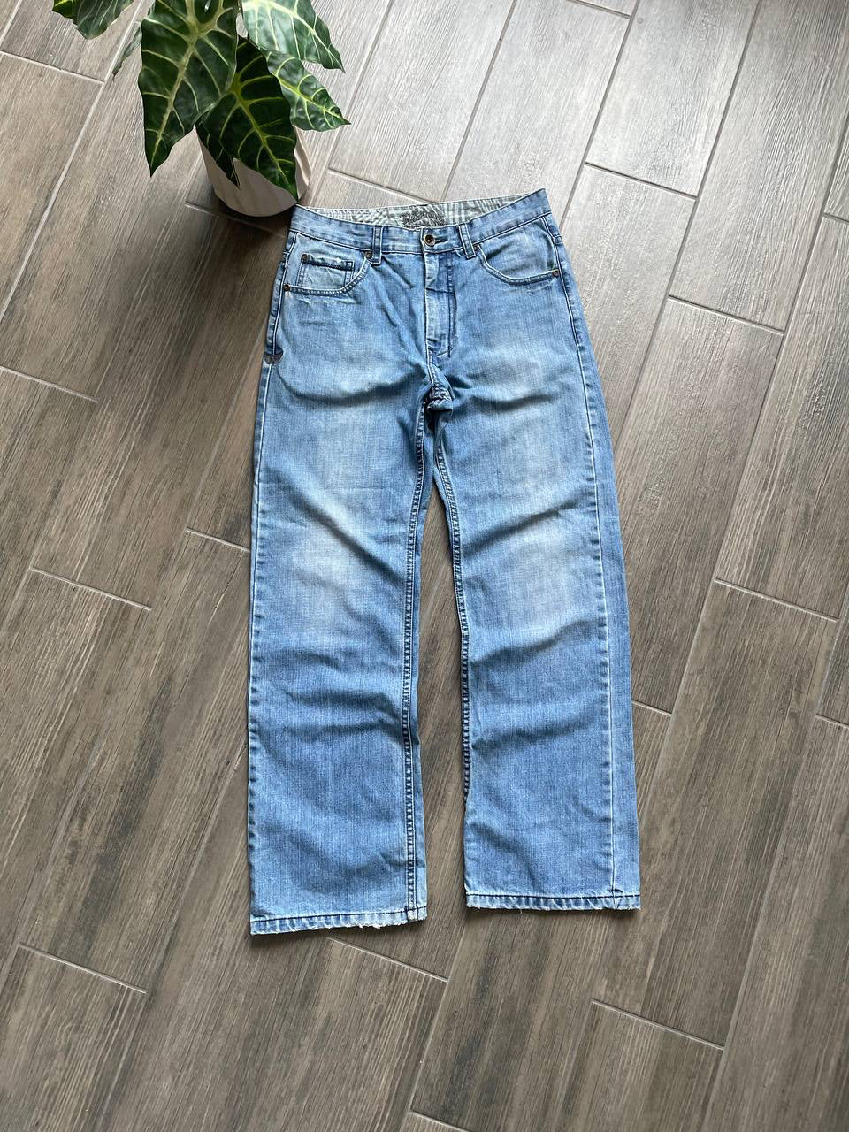 Billabong rap style distressed y2k jeans