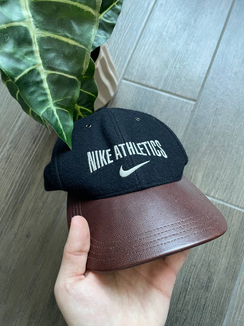 Nike Vintage Athletics Two-Tone Cap