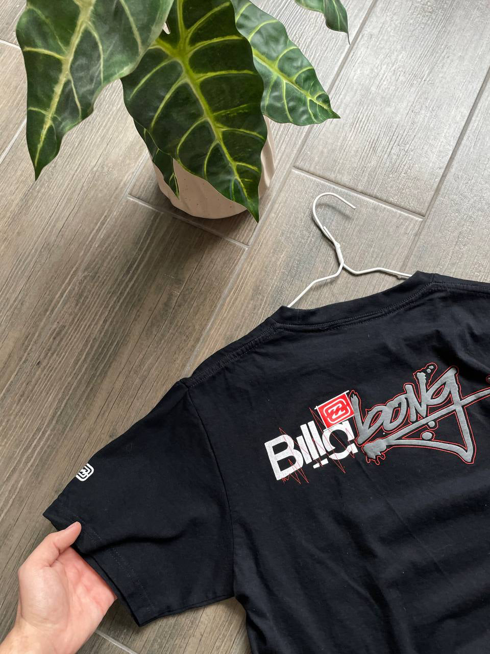 Billabong black y2k baggy vintage tee