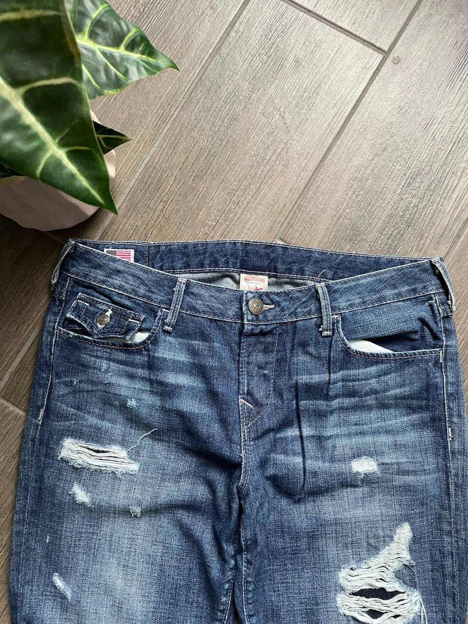 True Religion distressed vintage y2k jeans