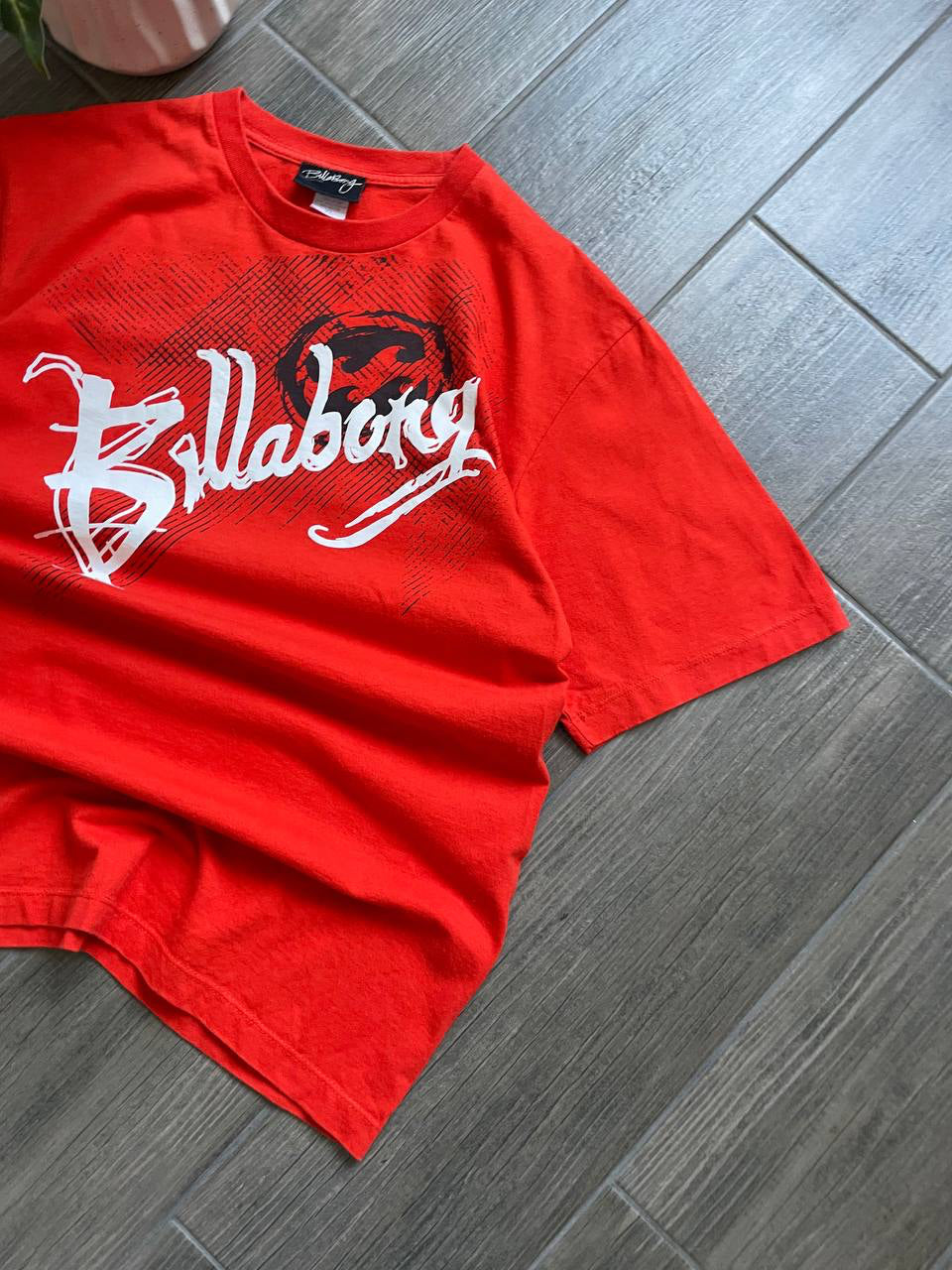 Billabong Vintage Red Graphic T-Shirt