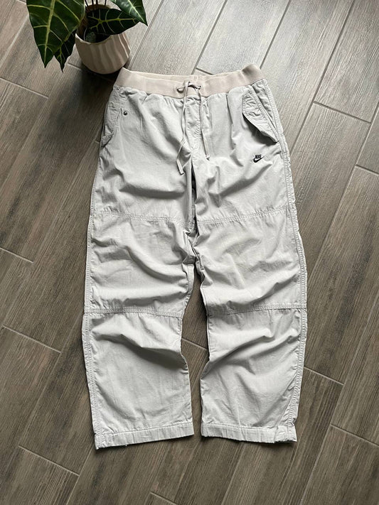 Nike vintage cargo baggy y2k pants