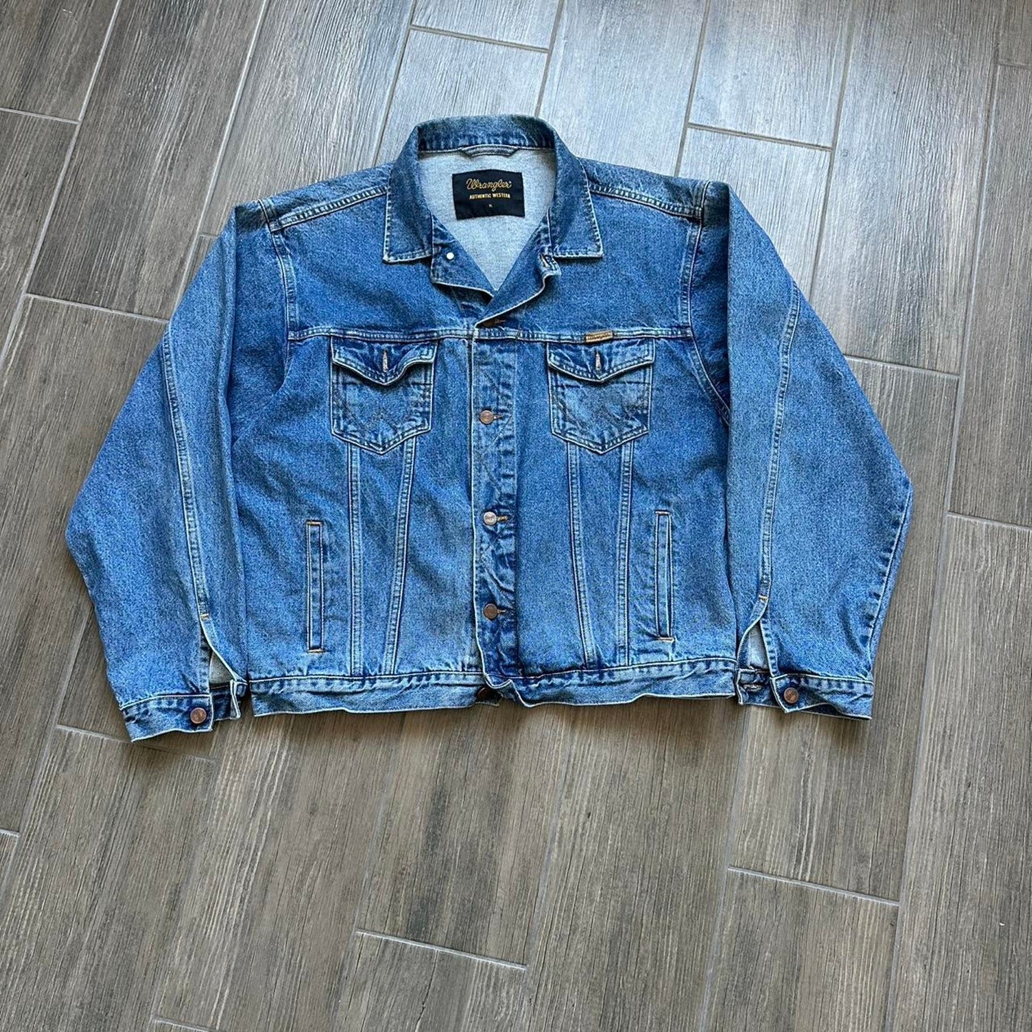 Wrangler blue denim jacket size XL