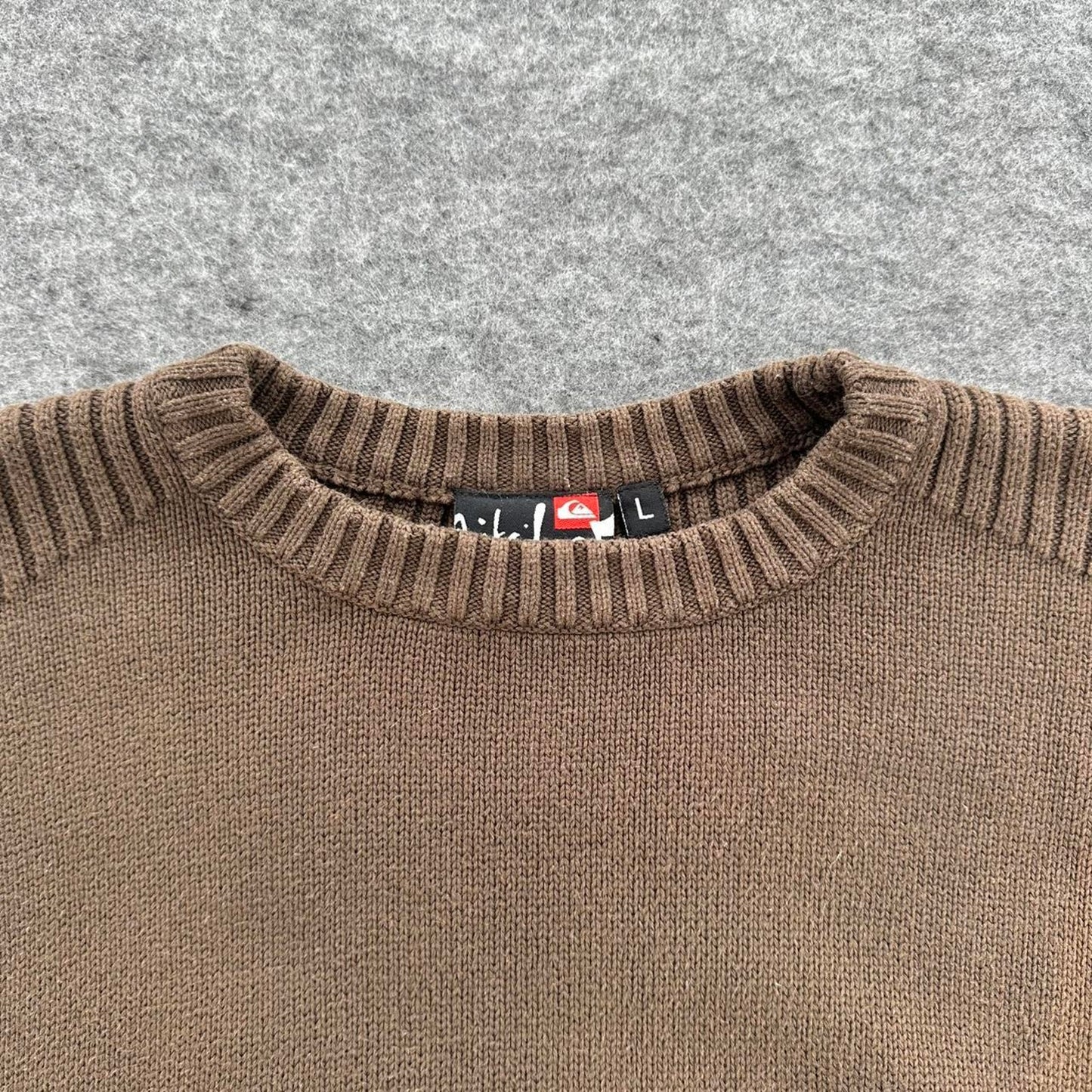 Quiksilver knitted brown sweater
