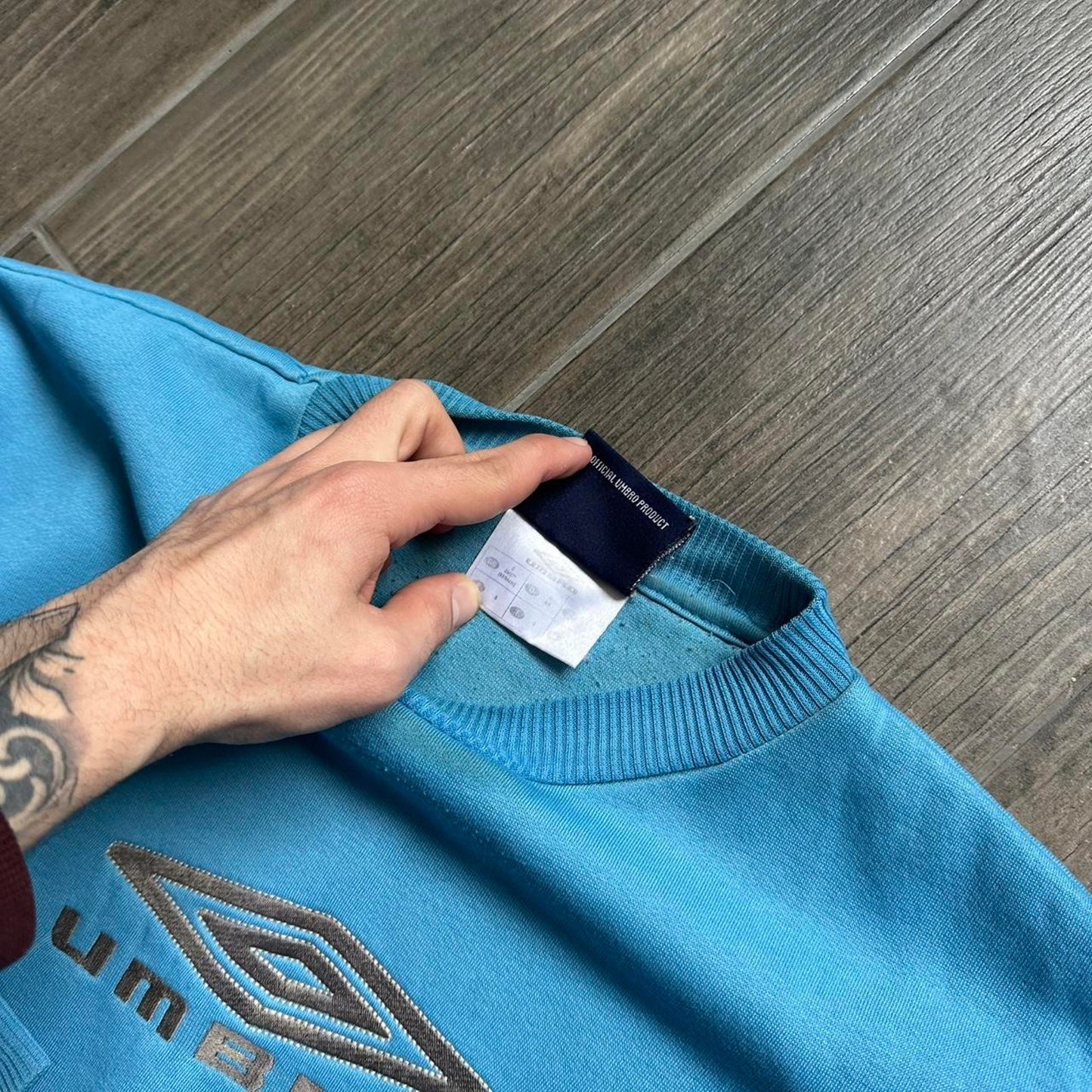 Blue umbro sweatshirt with embroidered