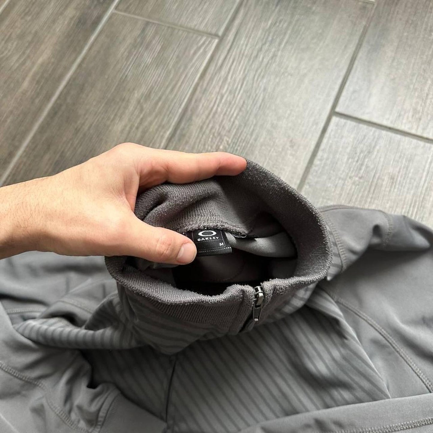 Oakley grey zip track top M jacket