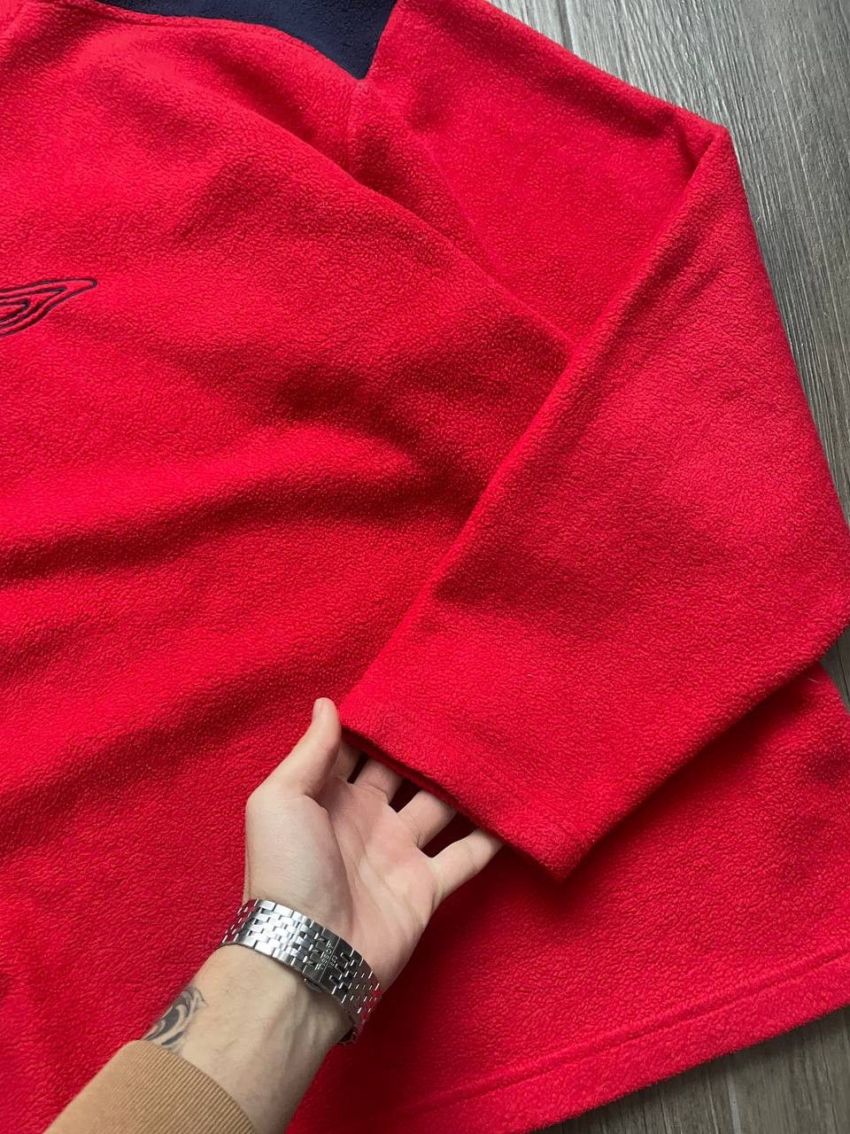 Umbro red fleece v neck sweatshirt