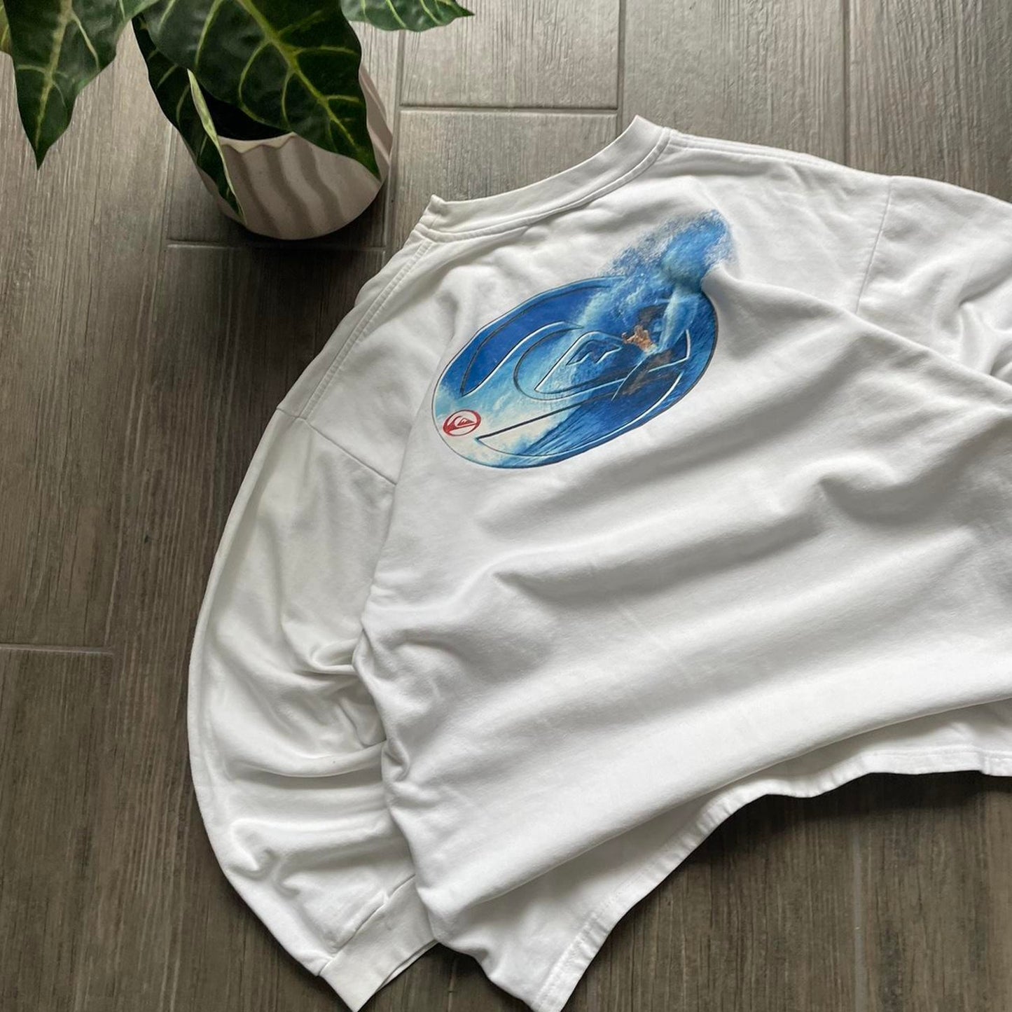 Quiksilver white baggy surf sweatshirt