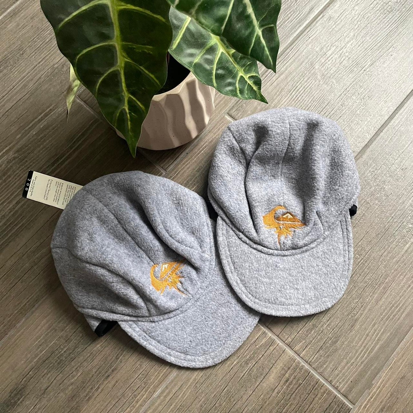 Quiksilver polar y2k 90s hat