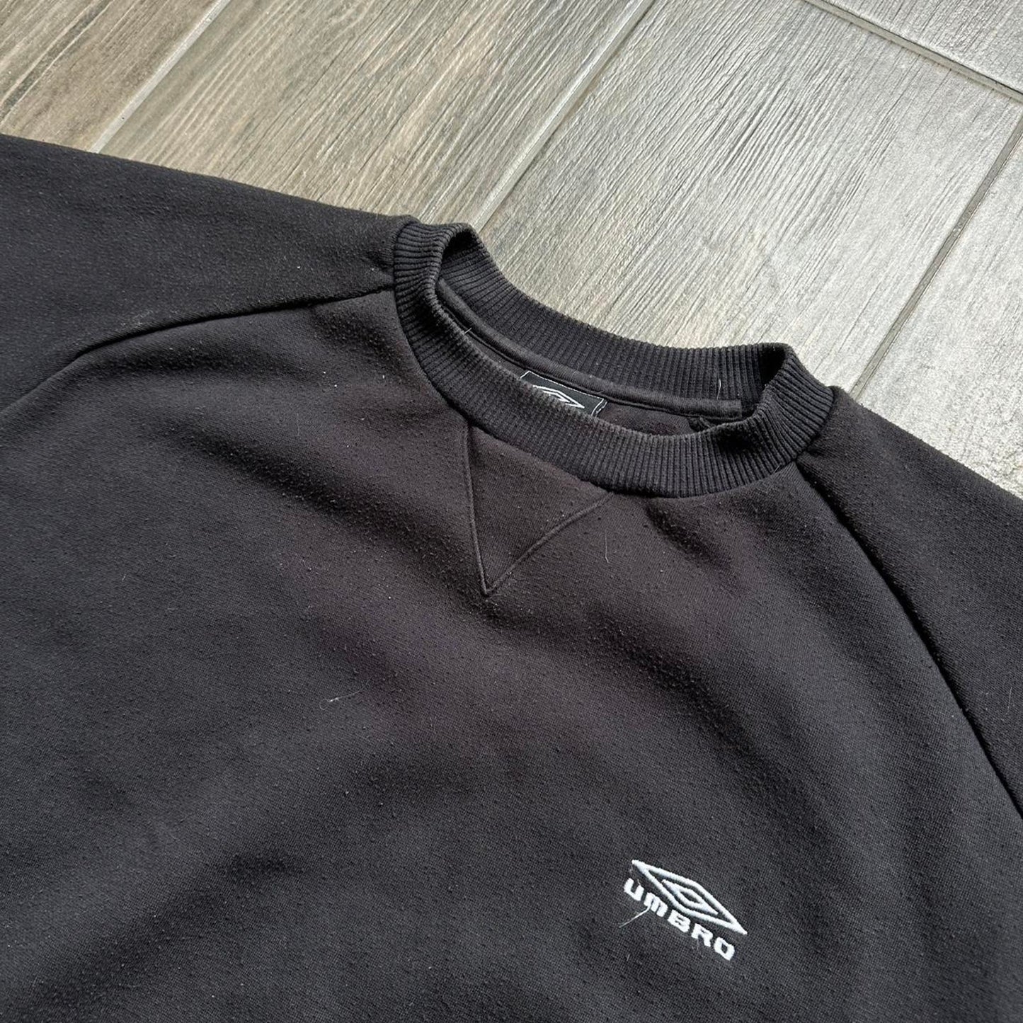 Black umbro crewneck sweatshirt