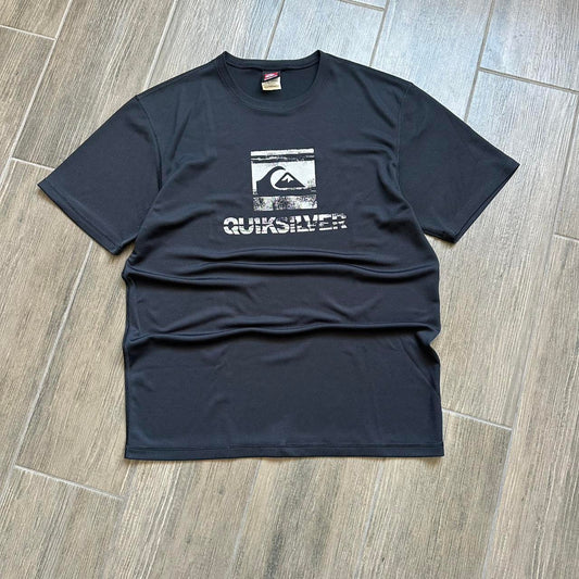 Quiksilver black surf tee Size L