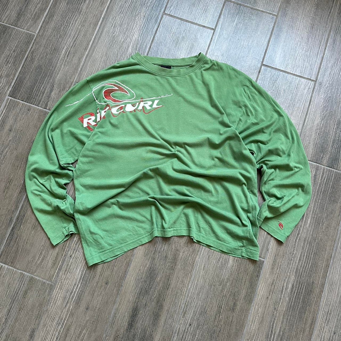 Rip curl green long sleeve tee