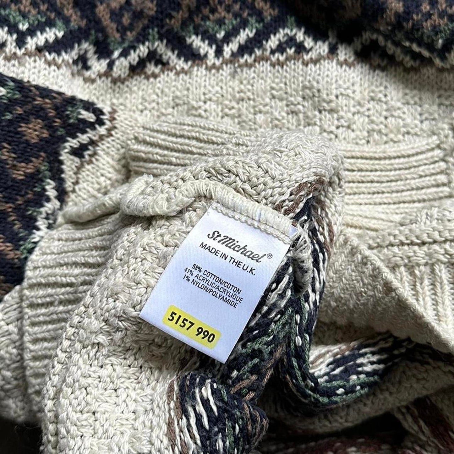 Y2k vintage made in UK grandpacore M-L sweater