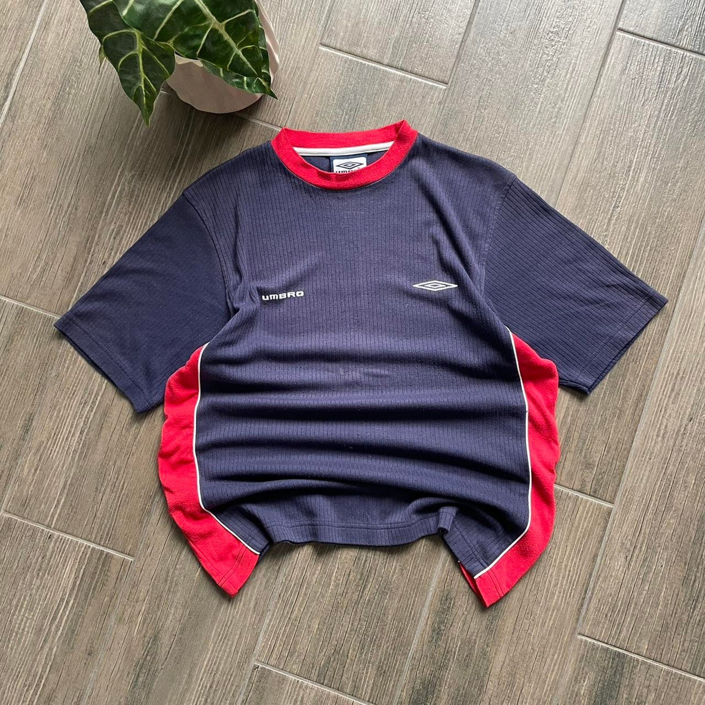 Umbro navy vintage baggy y2k streetwear M tee