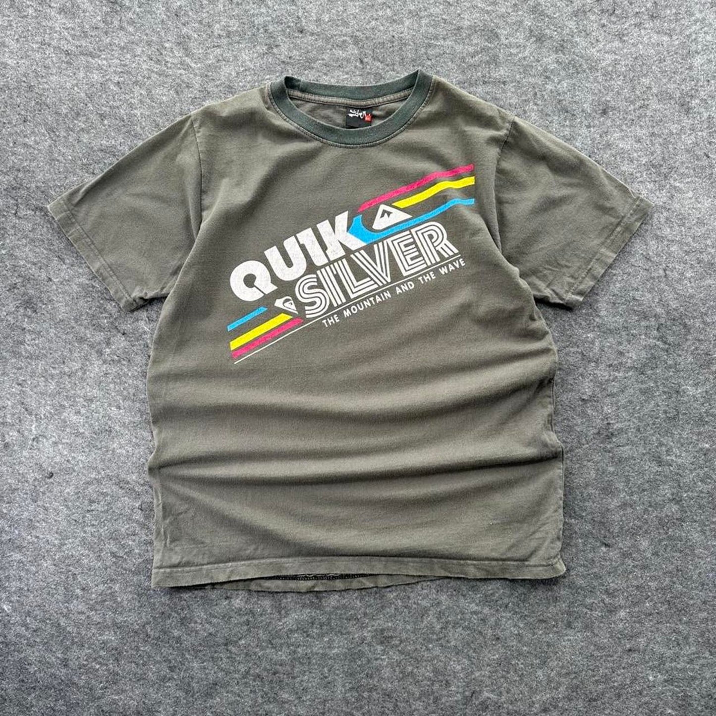 Quiksilver green graphic tee