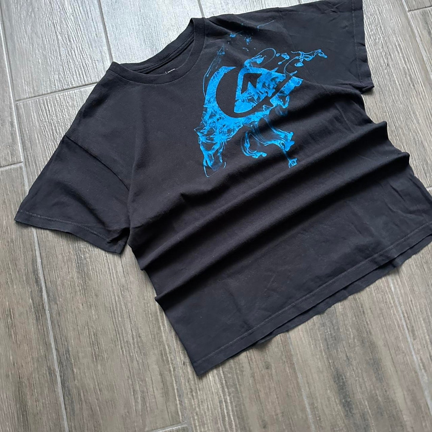 Quiksilver black y2k surf tee