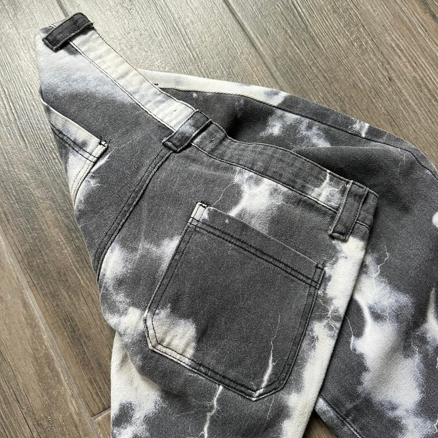 Black and white tie dye wide