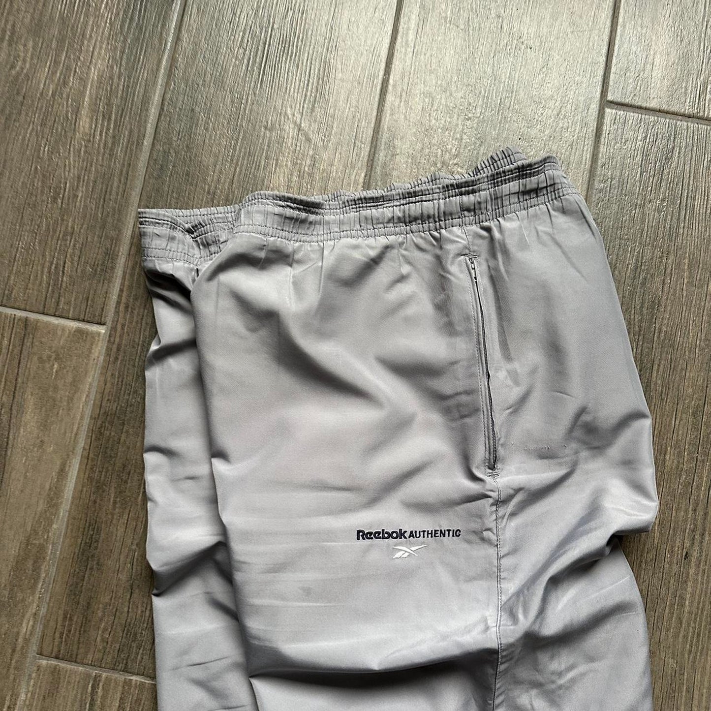 Reebok drill nylon vintage baggy S-M sweatpants