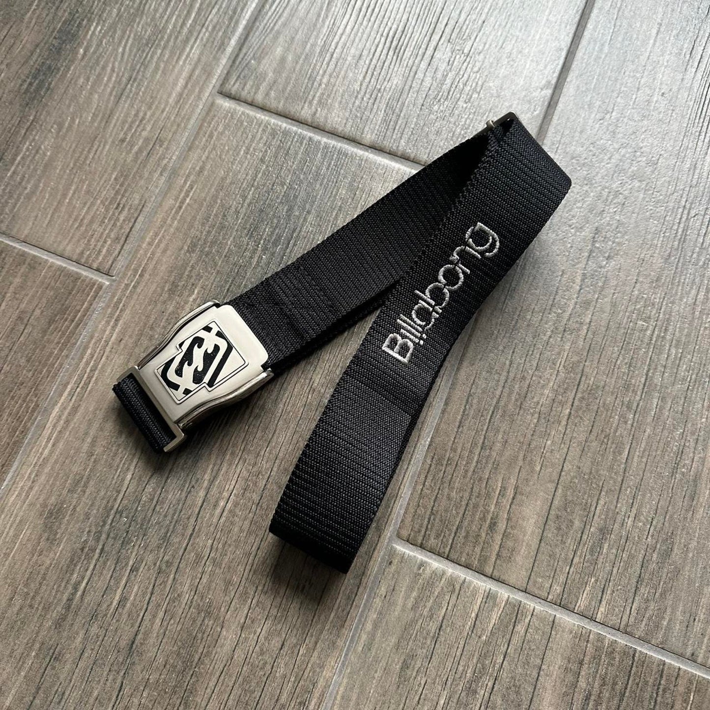 Billabong black belt with silver