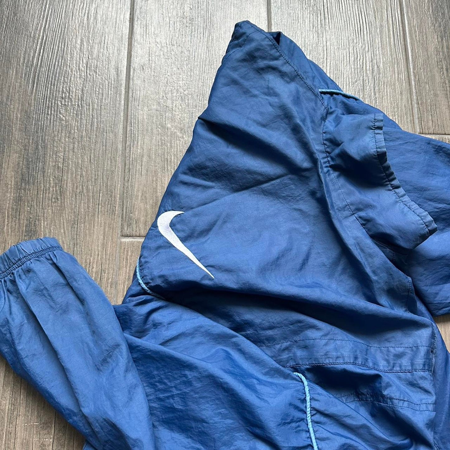 Nike navy blue windbreaker jacket