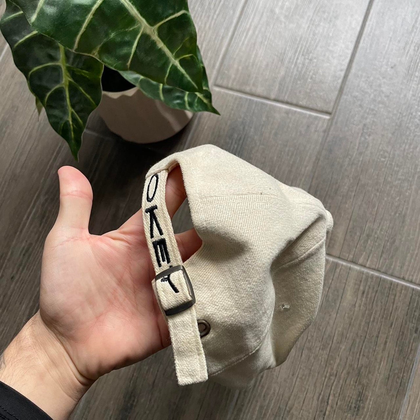 Okey beige streetwear y2k cap