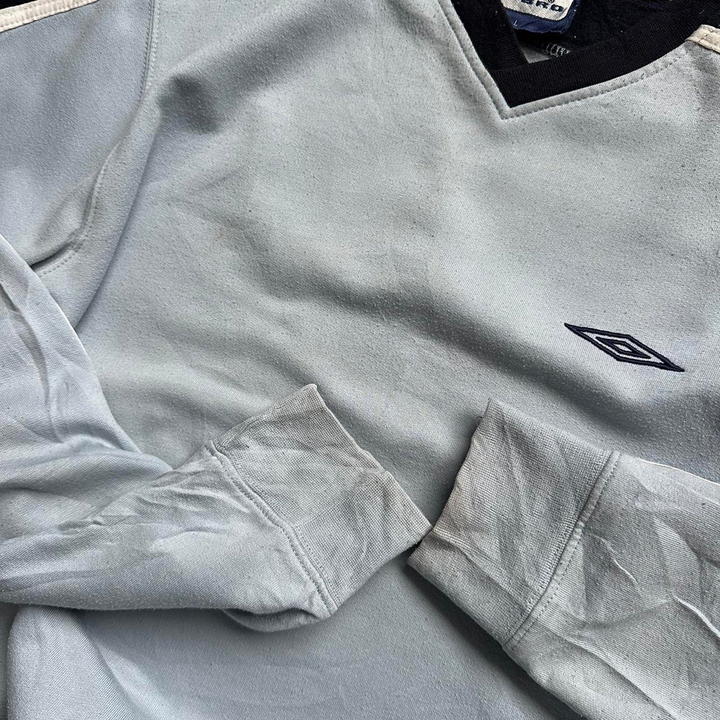 Umbro blue v neck oversized y2k sport L sweatshirt