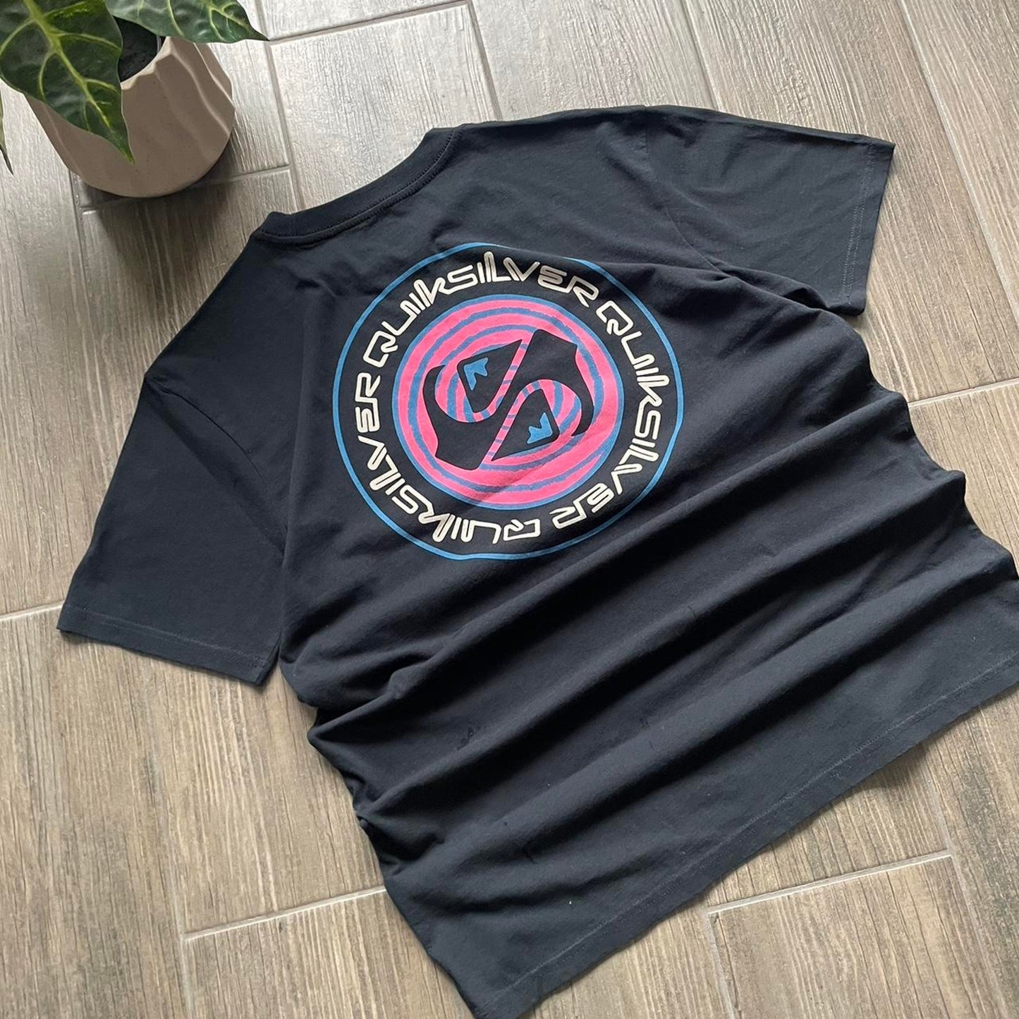 Quiksilver black big logo surf cotton t-shirt M