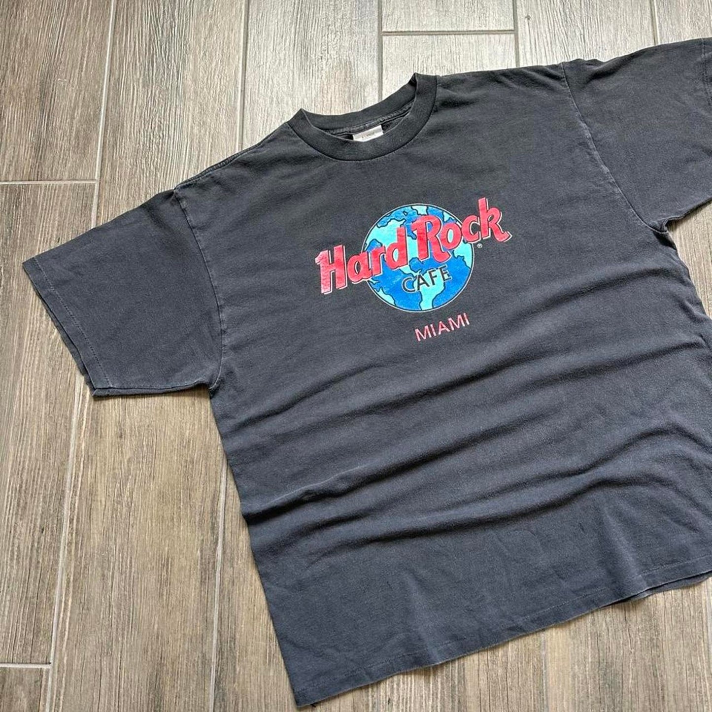 Hard Rock Cafe Miami black t-shirt