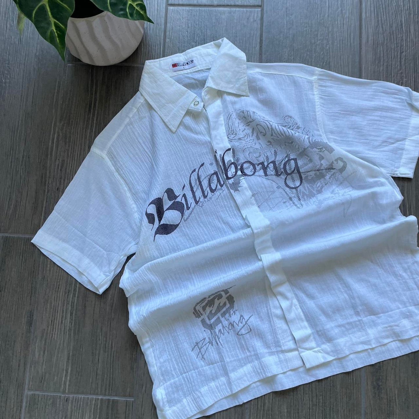 Billabong baggy surf y2k shirt