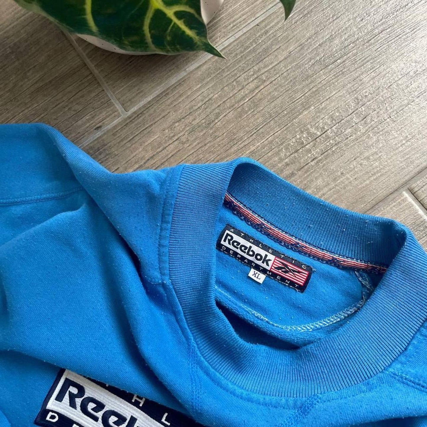 Reebok y2k sport vintage sweatshirt