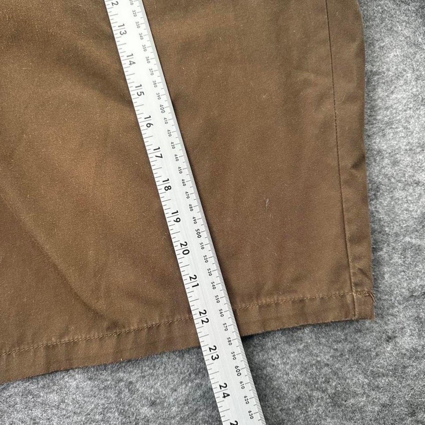 Quiksilver brown baggy shorts