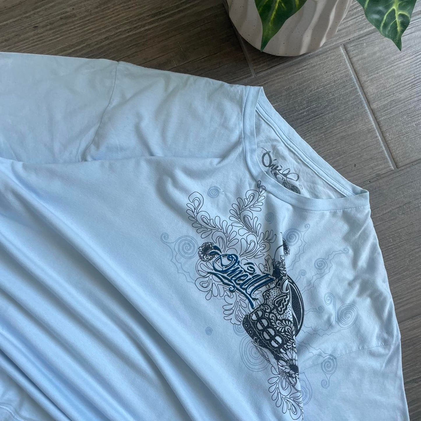 Oneill y2k vintage baggy surf tee