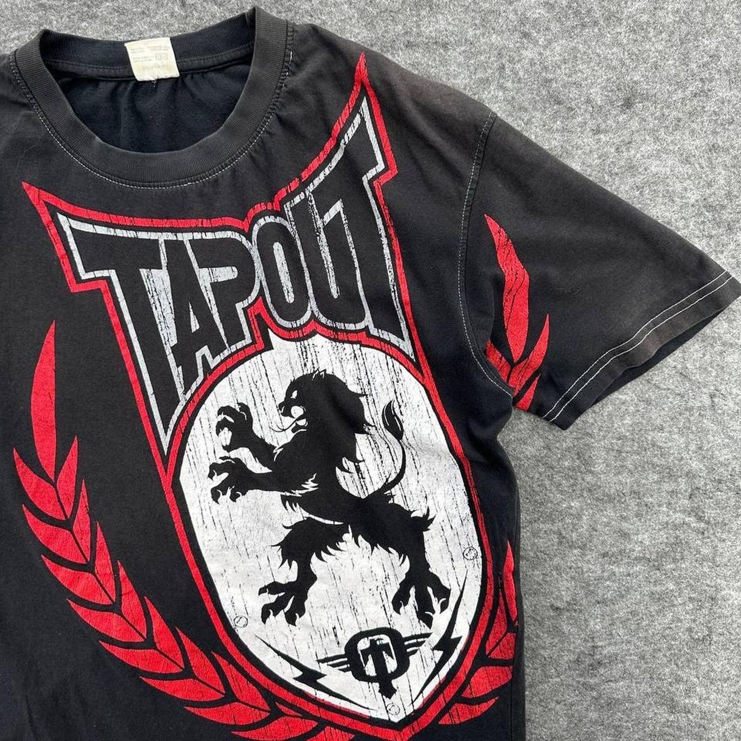Y2k tapout mma t shirt with
