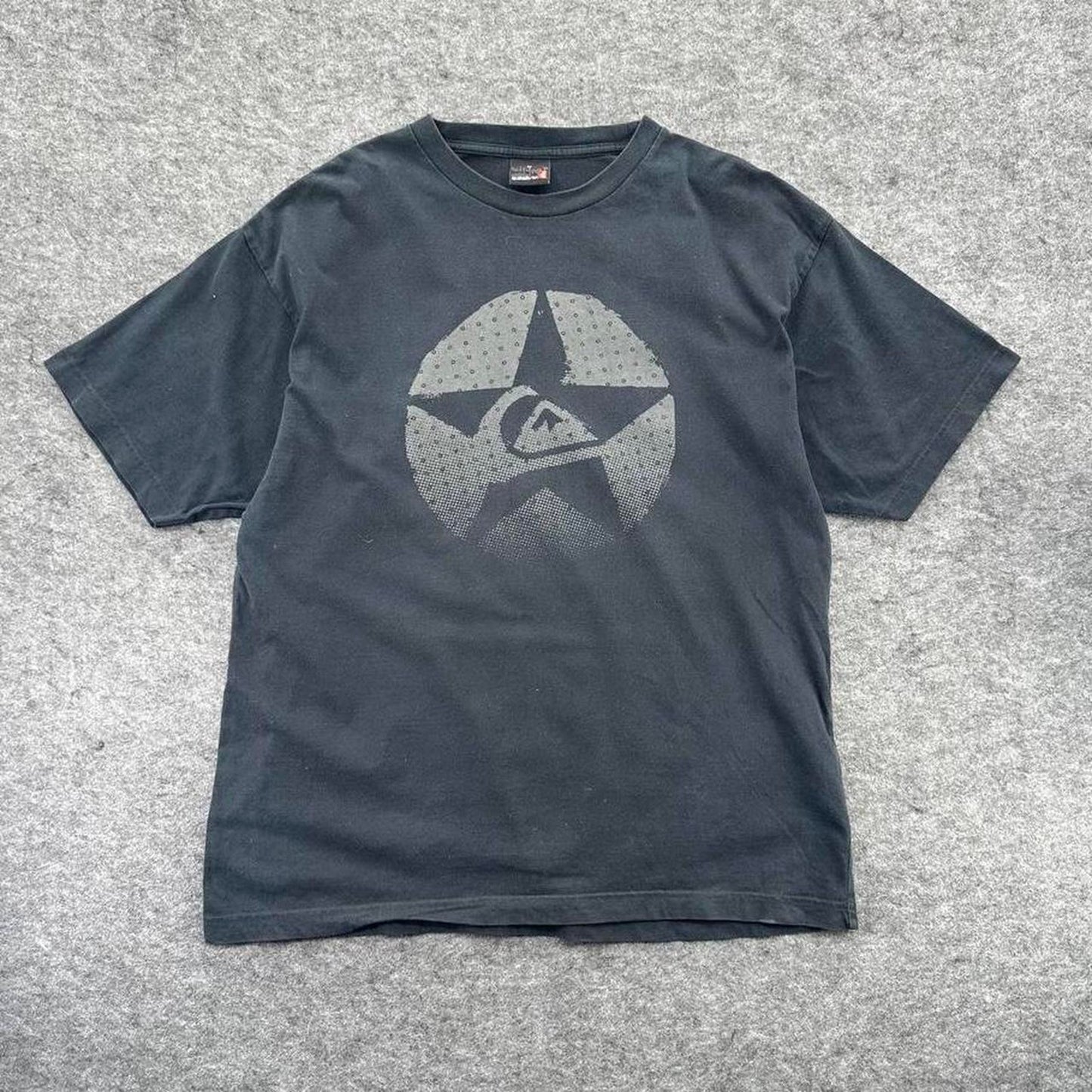 Y2k quiksilver surf t shirt with