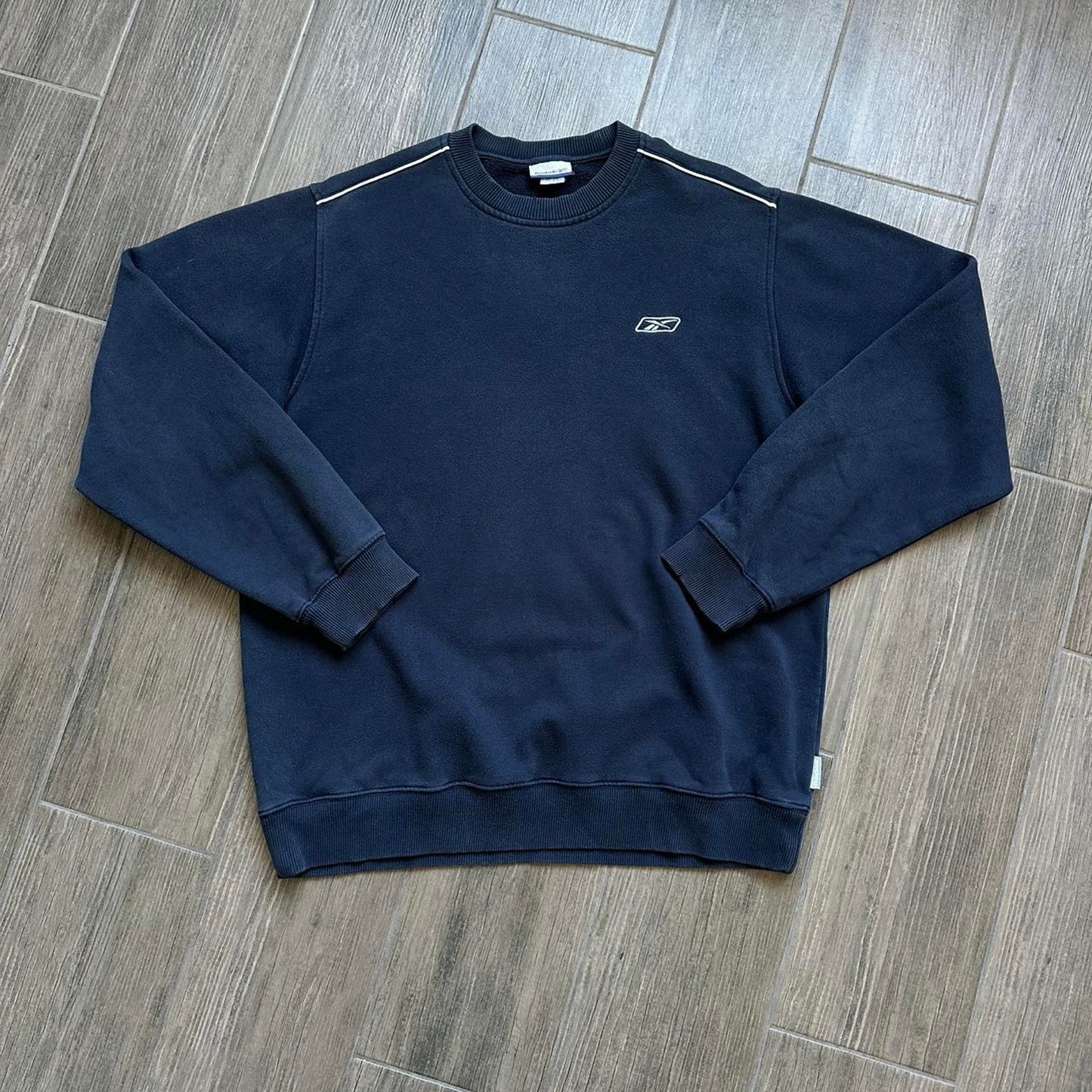 Navy blue reebok crewneck sweatshirt